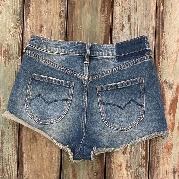 Cleo & Wolf 28 (US 6) Denim Shorts High Rise Button Fly Stretch Cuffed Cowgirl - Picture 3 of 10